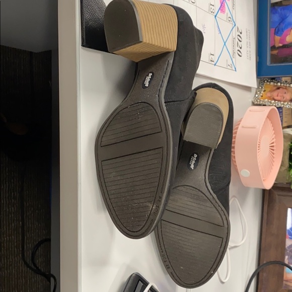 Dr. Scholls Size 9.5 Excellent Condition (worn 1x) - Picture 2 of 4